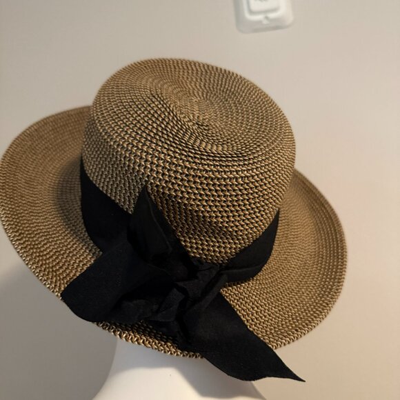 Woven straw hat,black ribbon trim - Picture 5 of 6